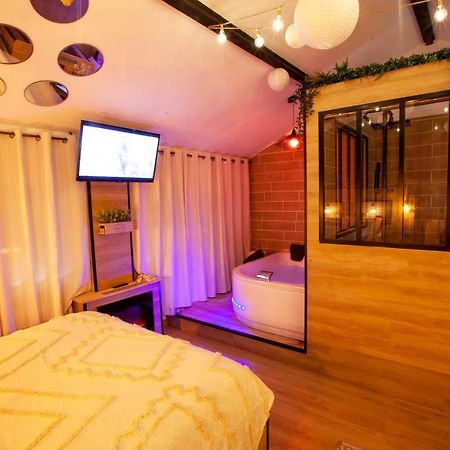 Love Room Romantique Les Petits Plaisirs Angers Ngoại thất bức ảnh